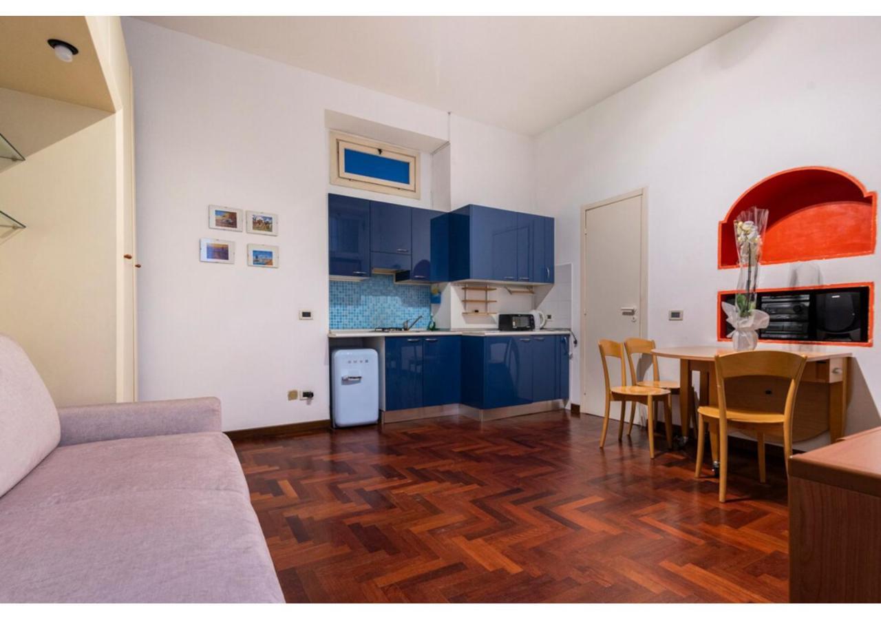 Stayeasy Moscova Studio - Brera & Downtown Walking Milan Bagian luar foto