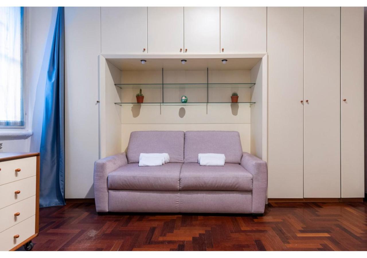 Stayeasy Moscova Studio - Brera & Downtown Walking Milan Bagian luar foto