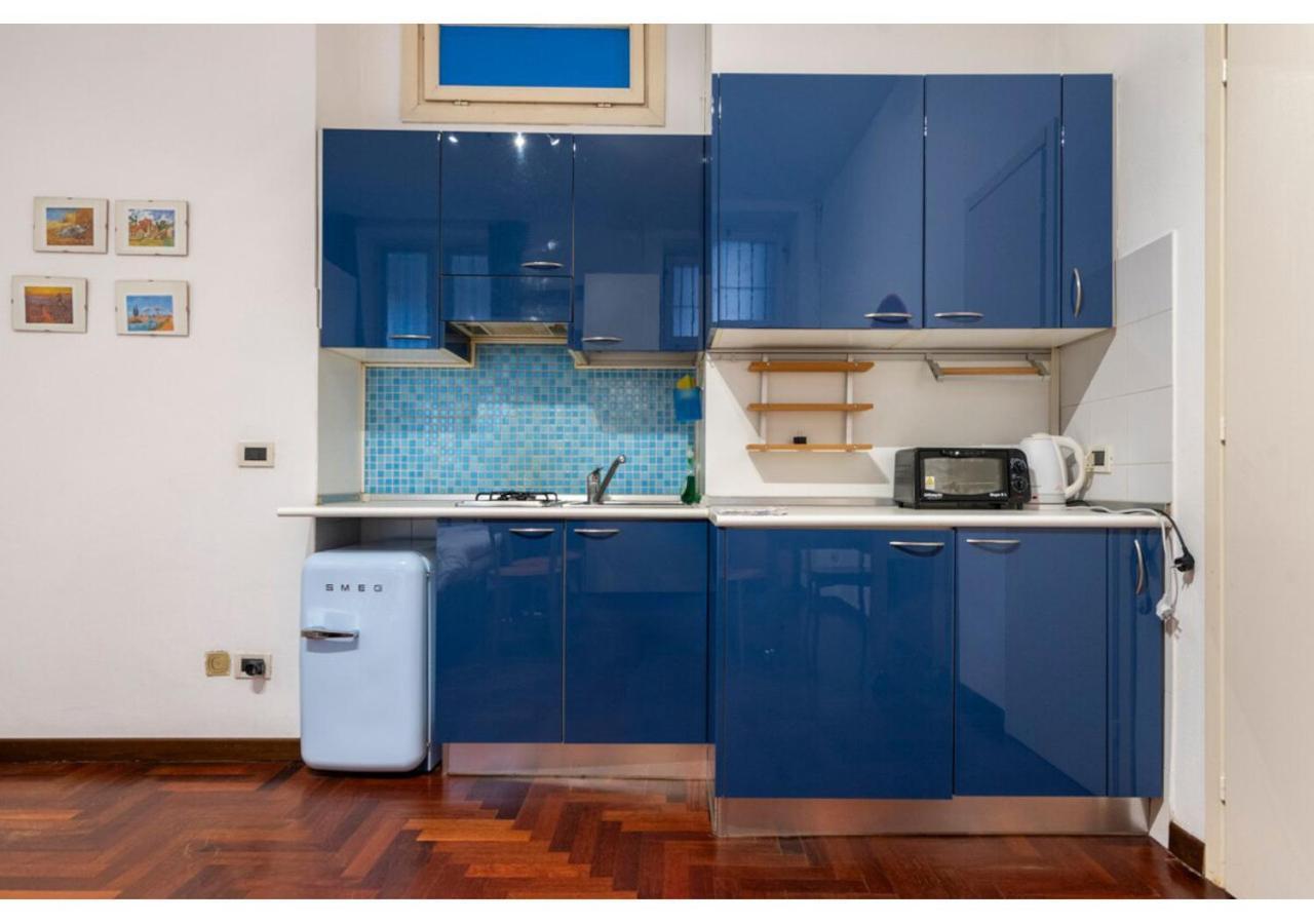 Stayeasy Moscova Studio - Brera & Downtown Walking Milan Bagian luar foto